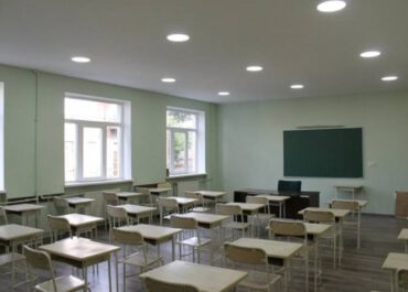 გამონაკლისის სახით, 2026-2027 სასწავლო წელს, პირველ კლასში რეგისტრაციას ის ბავშვებიც შეძლებენ, რომელთაც 6 წელი 31 დეკემბრის ჩათვლით შეუსრულდებათ