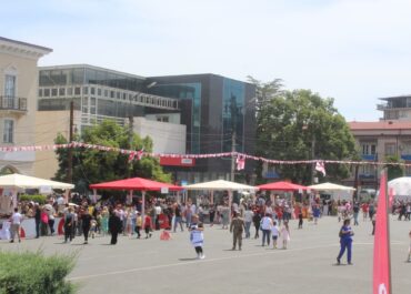 26 მაისის ღონისძიებების პროგრამა ზუგდიდში
