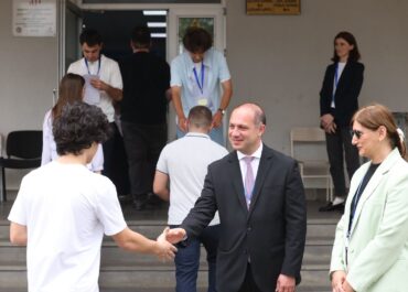 განათლების მინისტრი ზუგდიდის საგამოცდო ცენტრში იმყოფებოდა