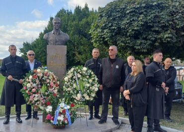 ზუგდიდში ეროვნული გმირის, გიორგი ანწუხელიძის ბიუსტი გაიხსნა